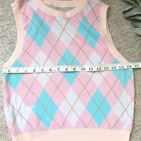 Argyle sweater vest in pink, white & blue | light academia - Picture 4 of 6